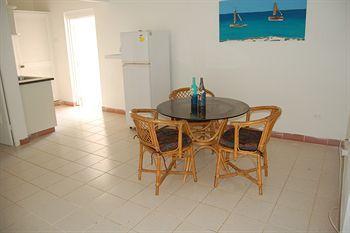 Portobello Apartments - Bonaire מראה חיצוני תמונה